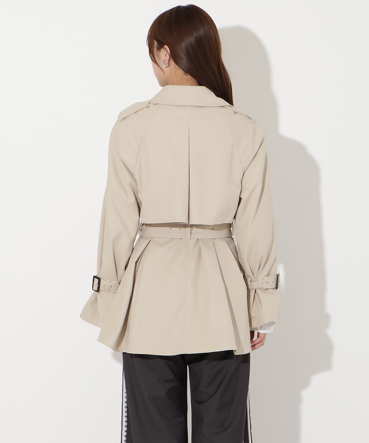 【先行予約受付中】ミドル丈トレンチコート