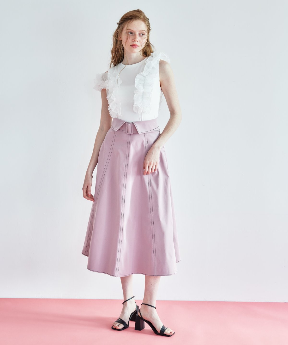 ステッチカラーフレアスカート