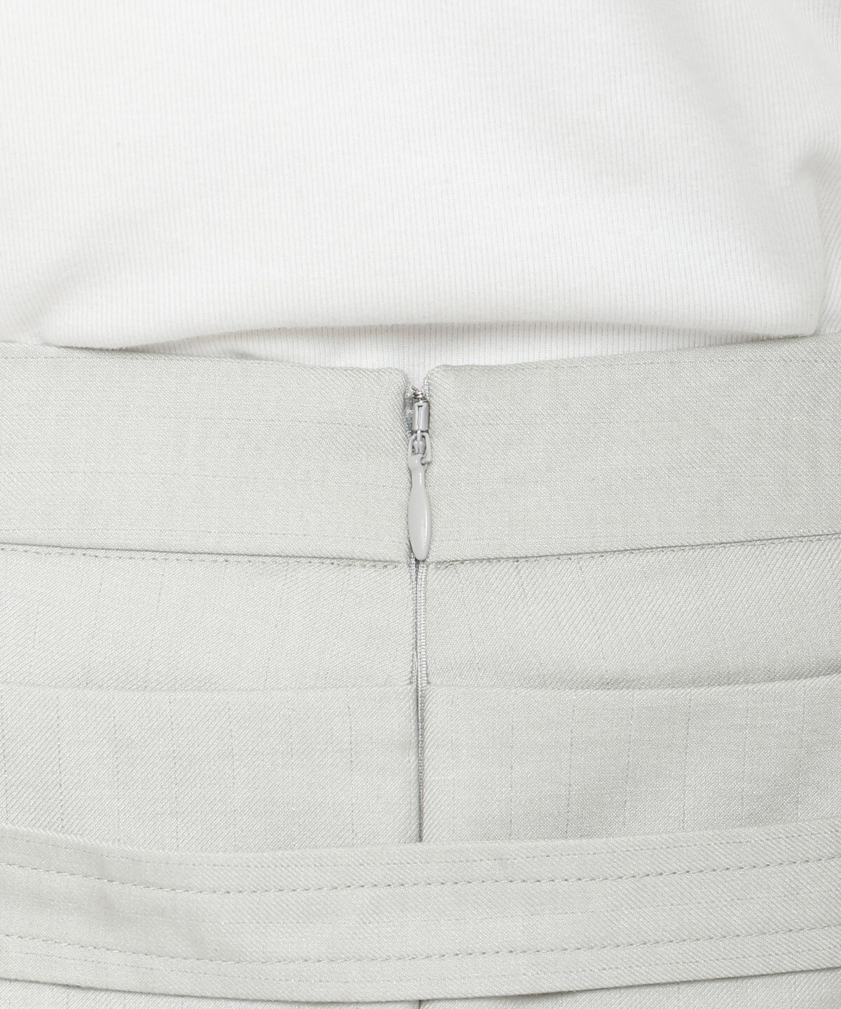 レイヤードデザインベルティッドショートパンツ