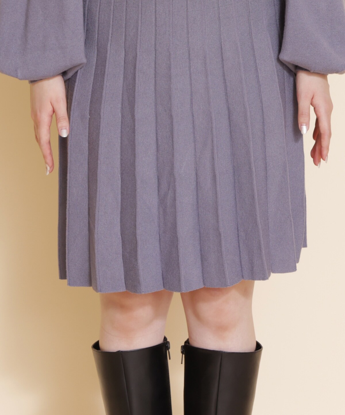 ホワイトカラーニットワンピース