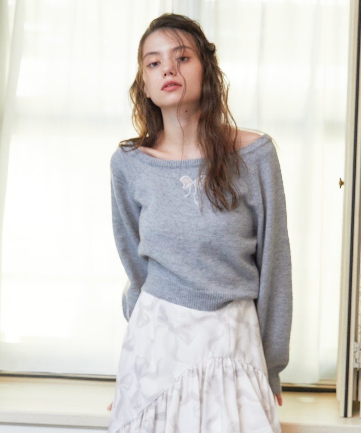 ワンショルリボンレースニット