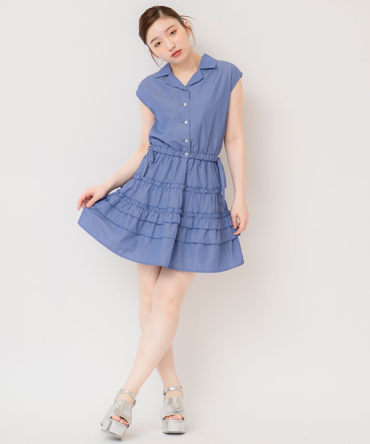 ストライプブラウス×ティアードスカートセットアップ