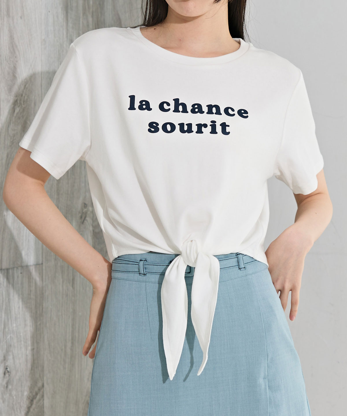 フロントリボンTシャツ