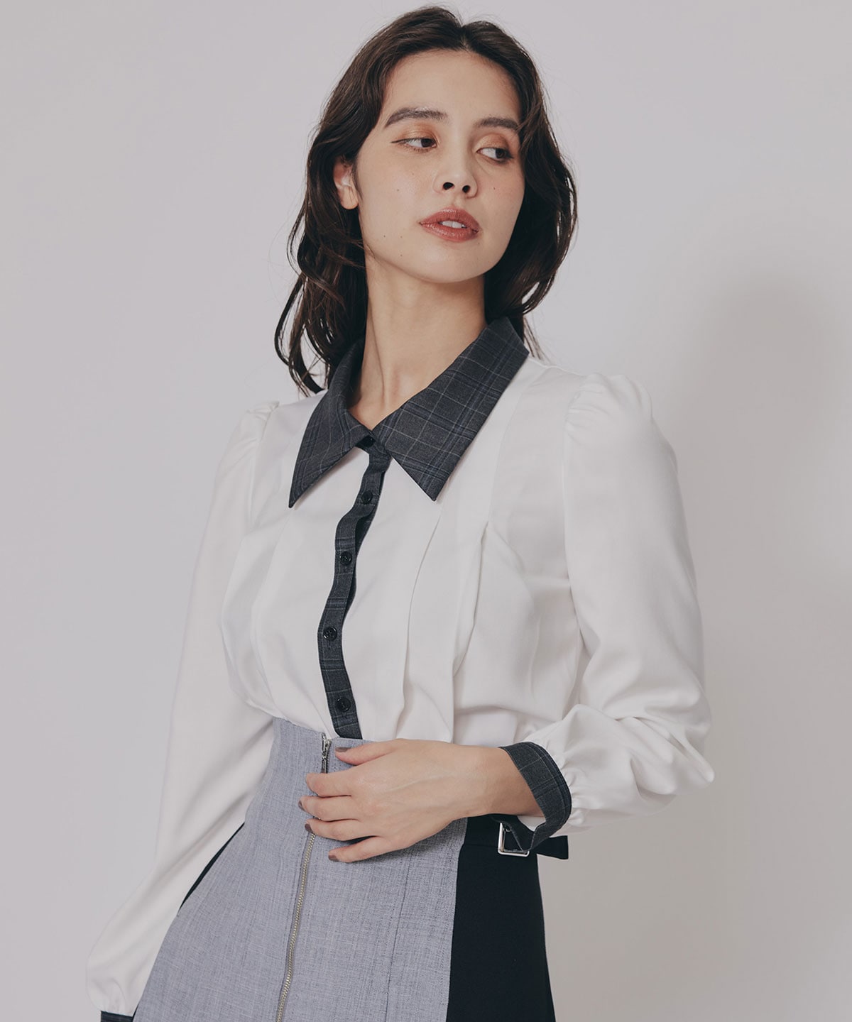 チェックバイカラーリボンタイブラウス