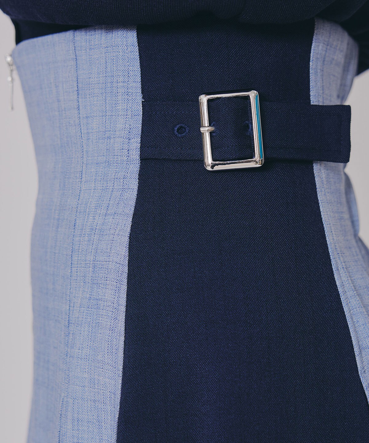 フロントジップバイカラーミディスカート