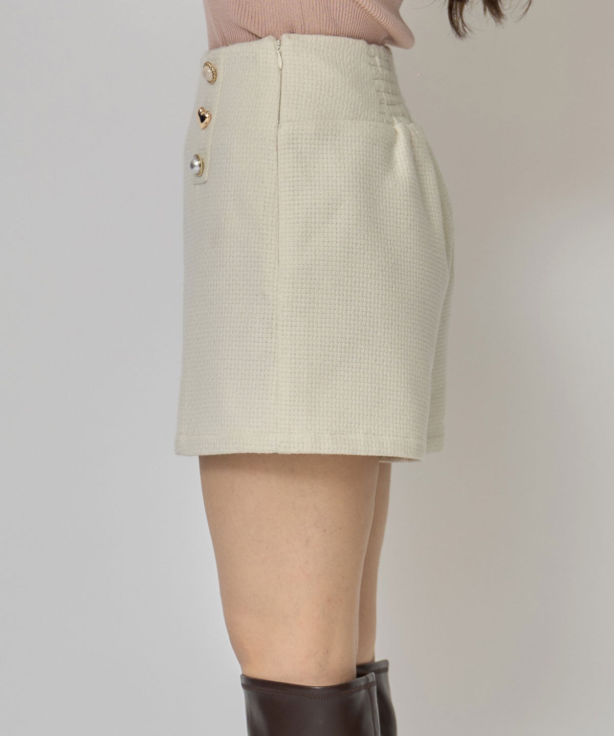 ハイウエストマルチボタンショートパンツ