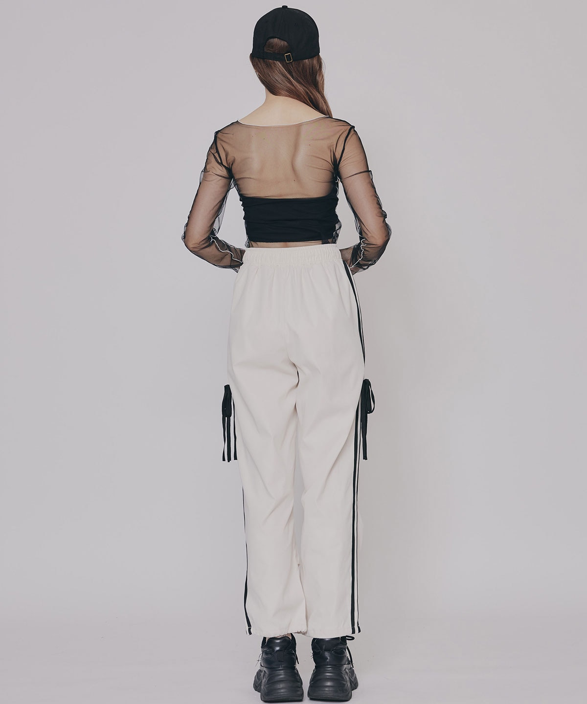 サイドリボンラインパラシュートパンツ