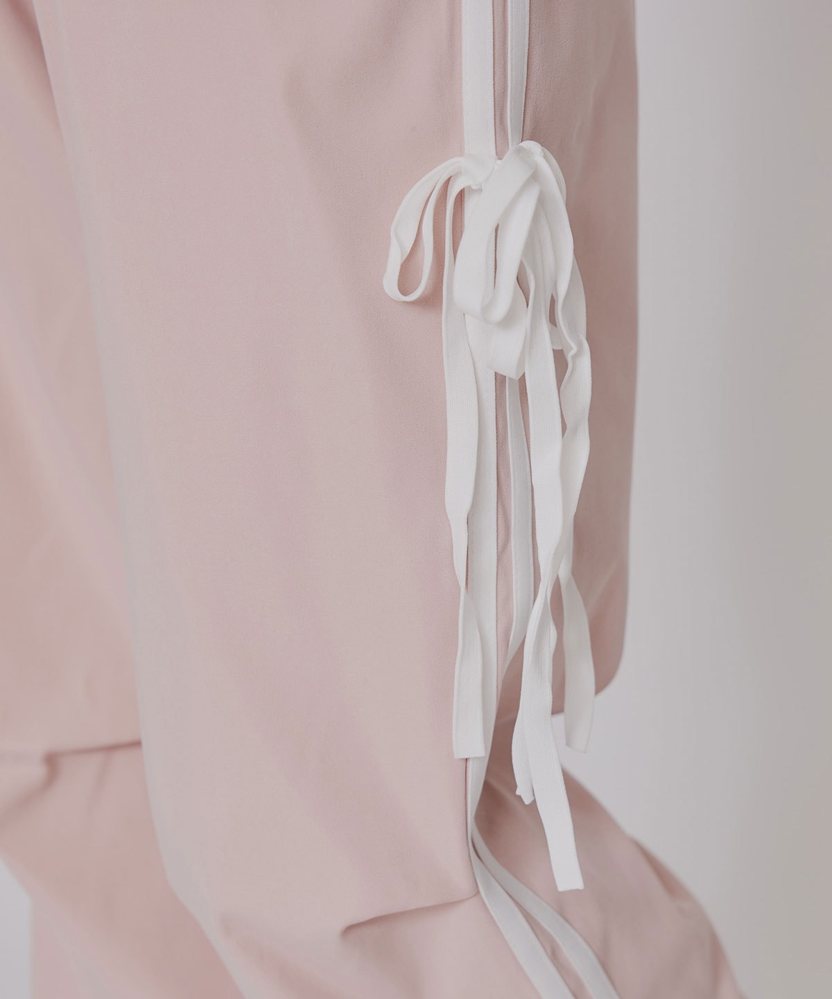 サイドリボンラインパラシュートパンツ