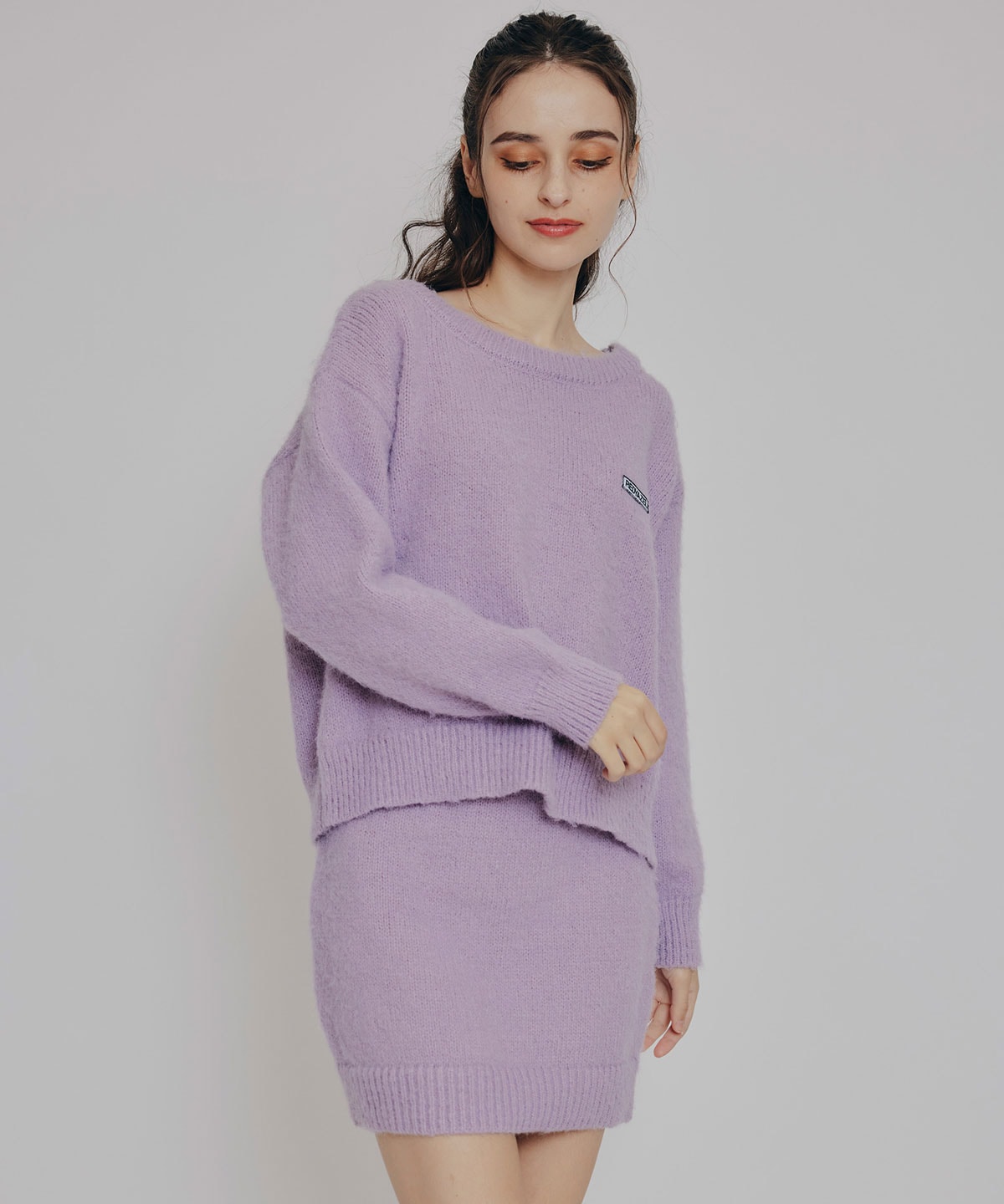 フラッフィニットボーダープルオーバー×タイトミニスカートセットアップ