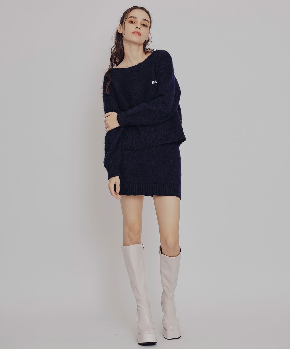 フラッフィニットボーダープルオーバー×タイトミニスカートセットアップ