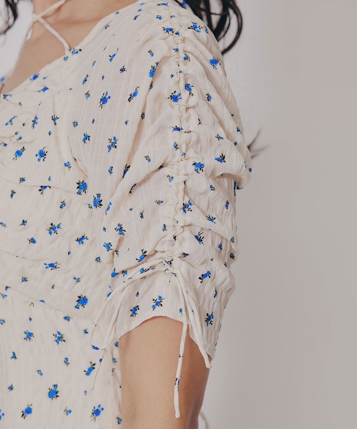 ミニフラワーイレヘムロングワンピース