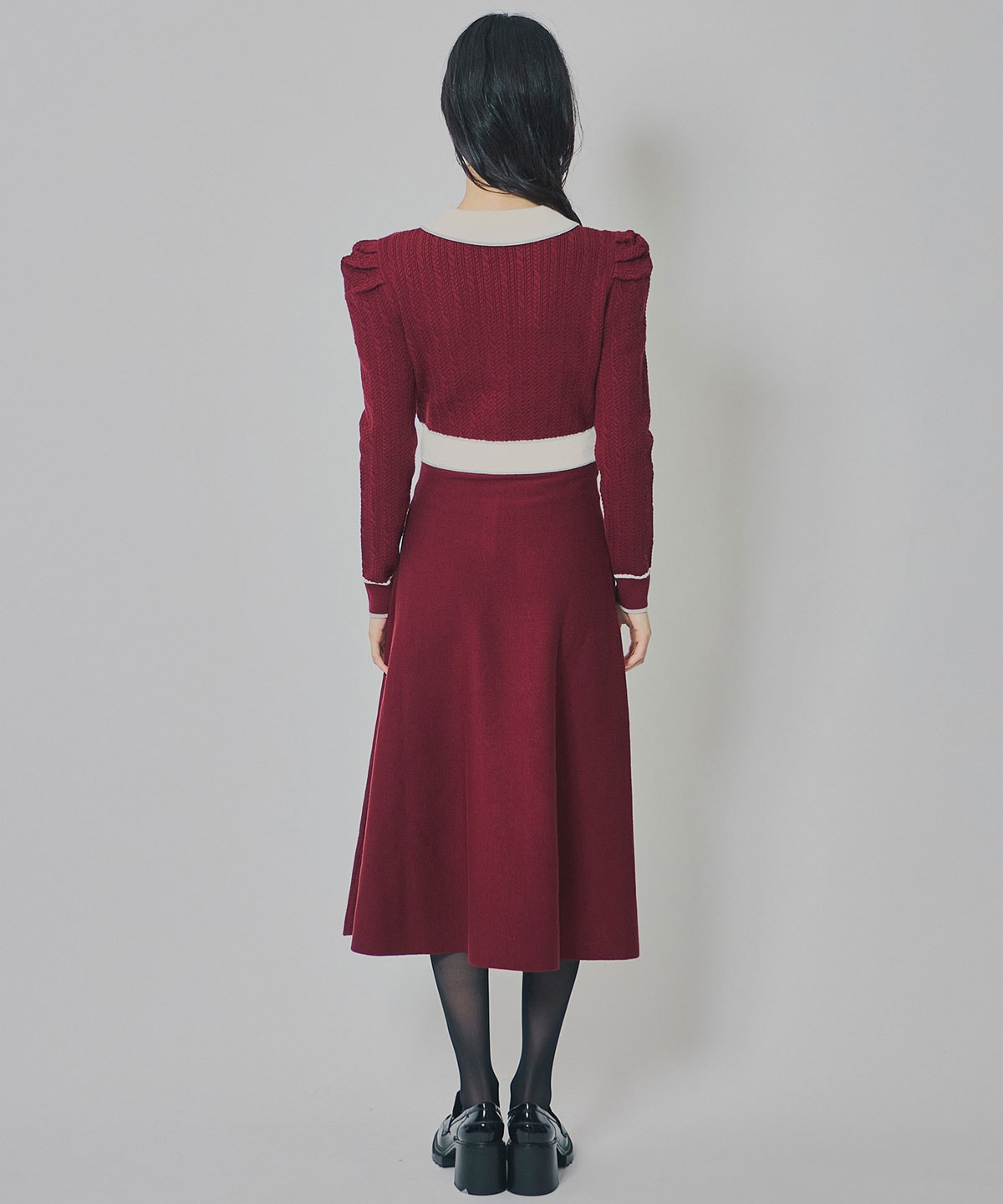 マルチケーブルバイカラーニットワンピース