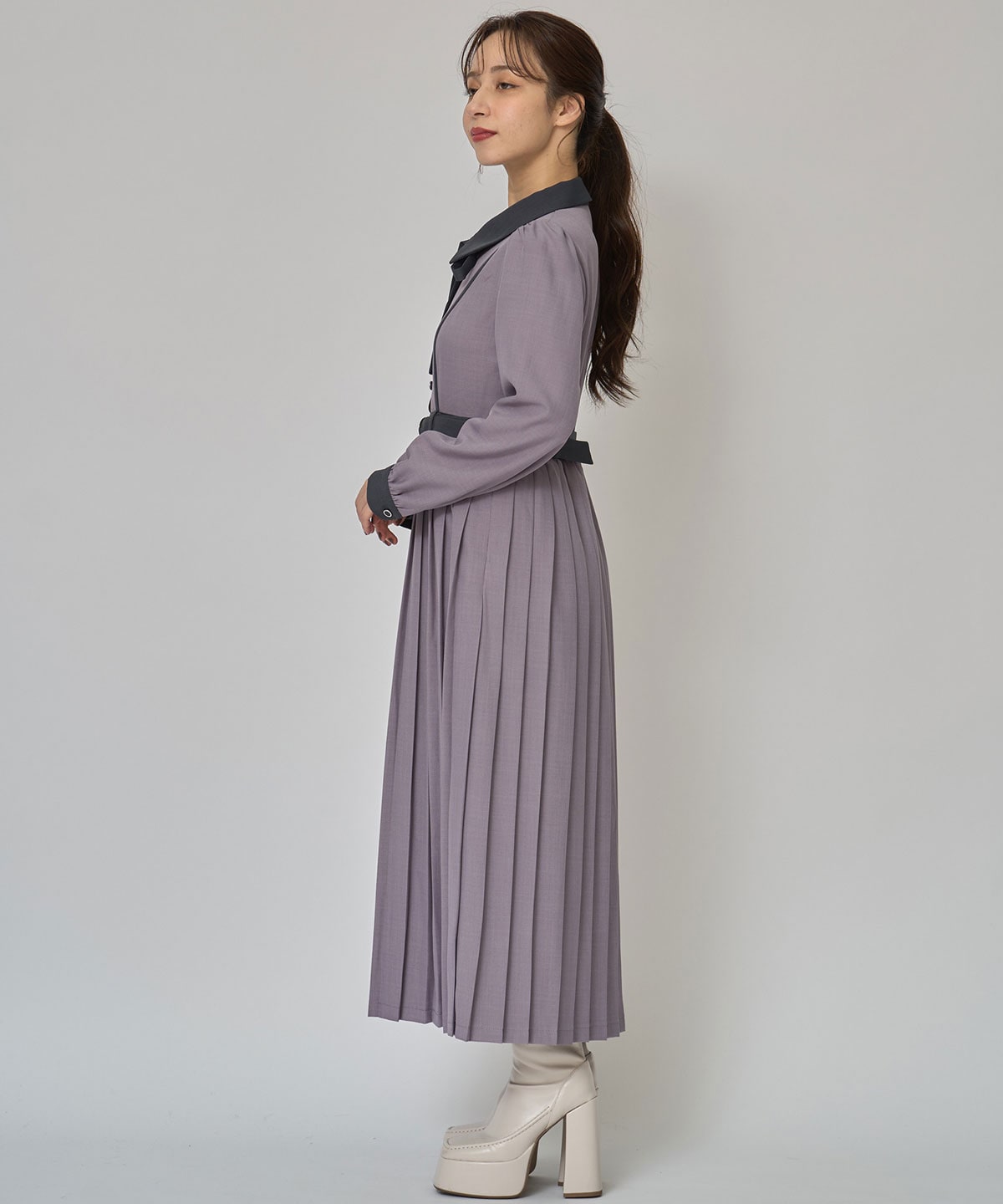 クラシカルバイカラーラインリボンタイプリーツロングワンピース