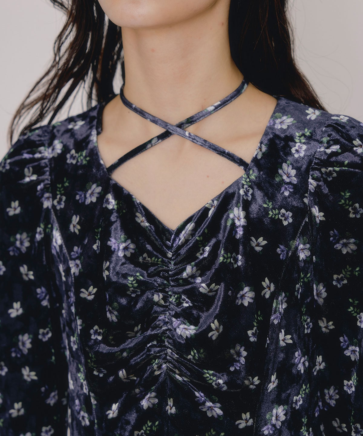 クロスリボンフラワーベロアロングワンピース