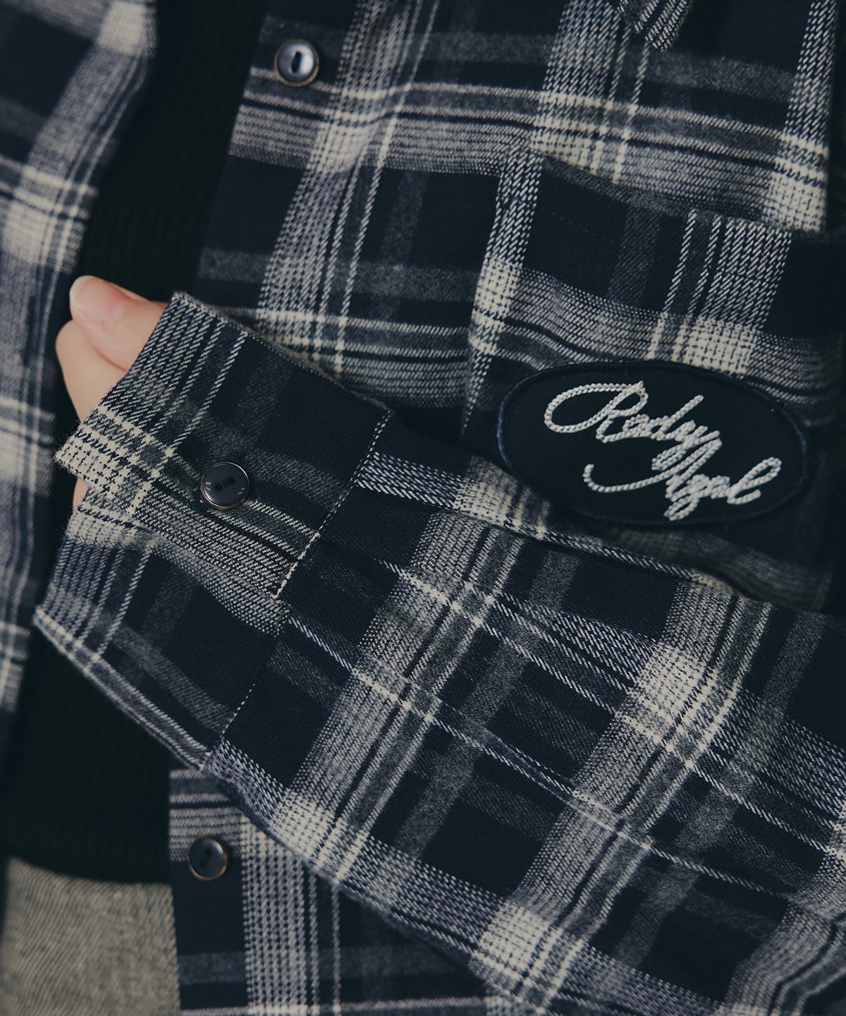 ロゴワッペンオーバーシャツ