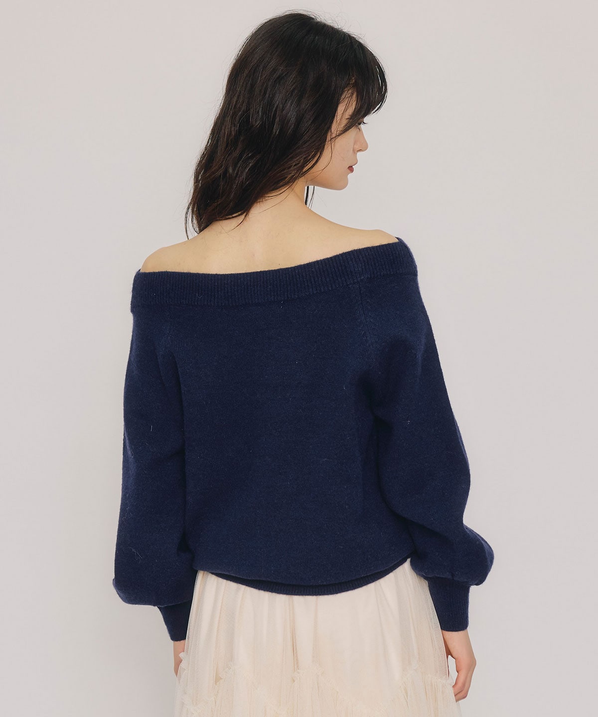 ビジューロゴエンブロイダリーニットプルオーバー