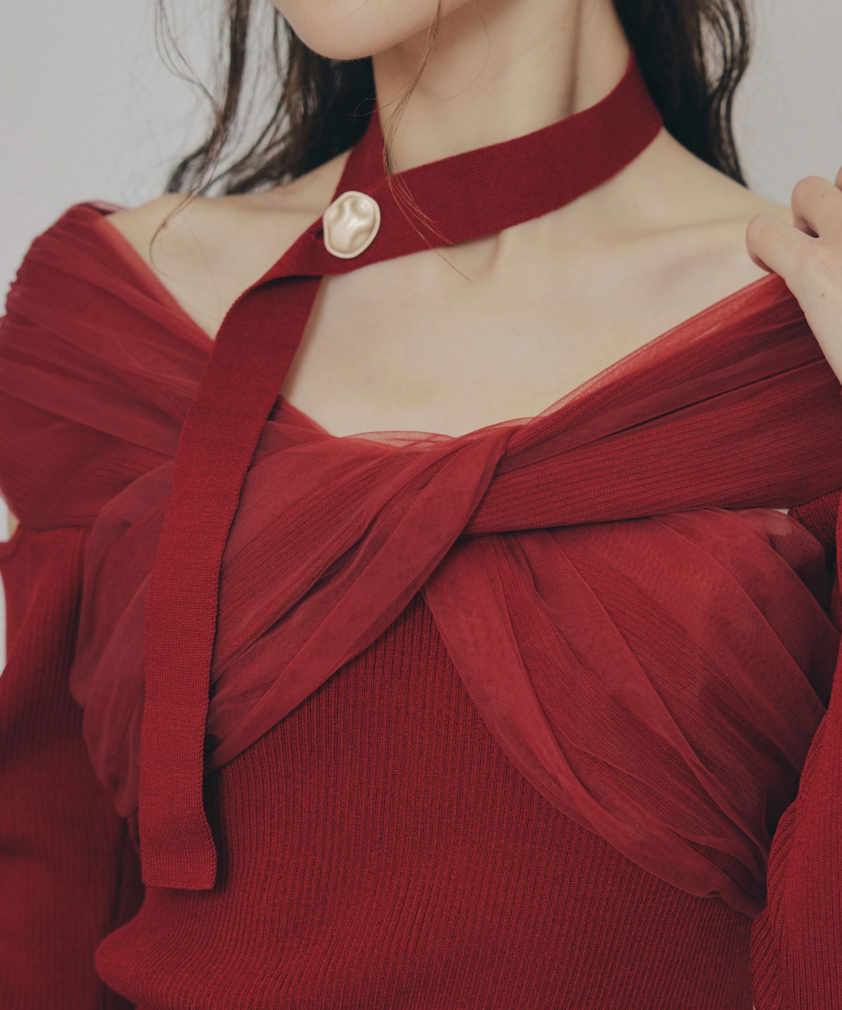 チョーカークロスチュールニットトップス