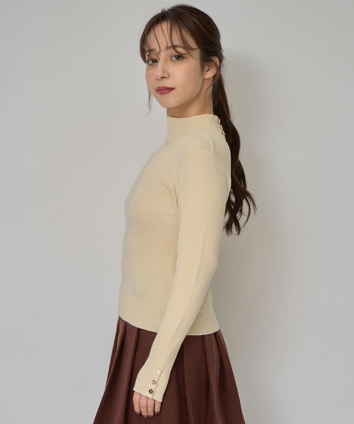 2WAYハイネックボタンニットトップス