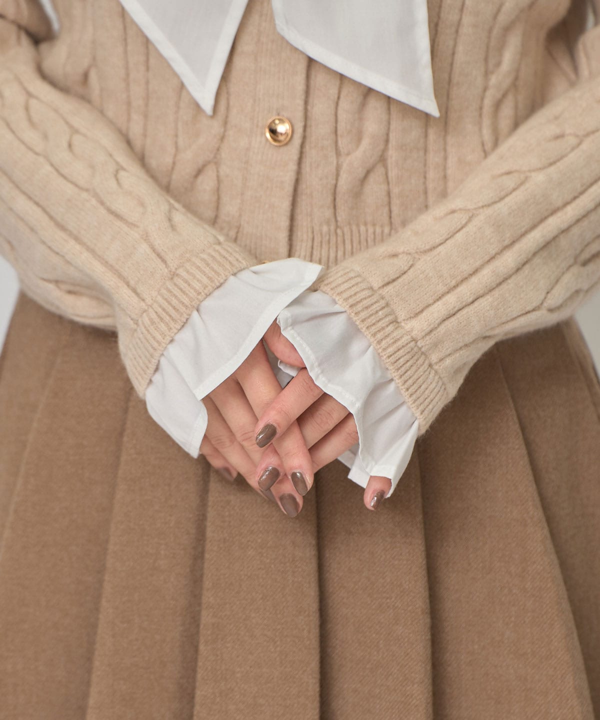 ボウタイケーブルニットプルオーバー