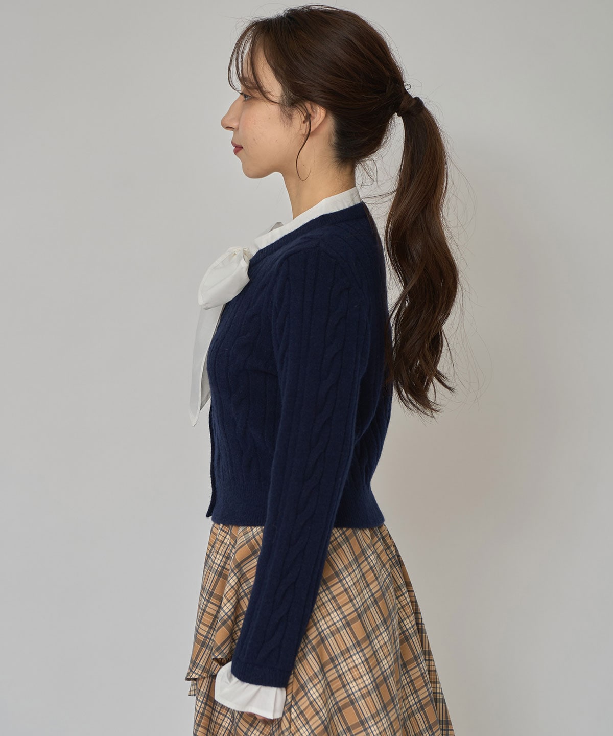 ボウタイケーブルニットプルオーバー