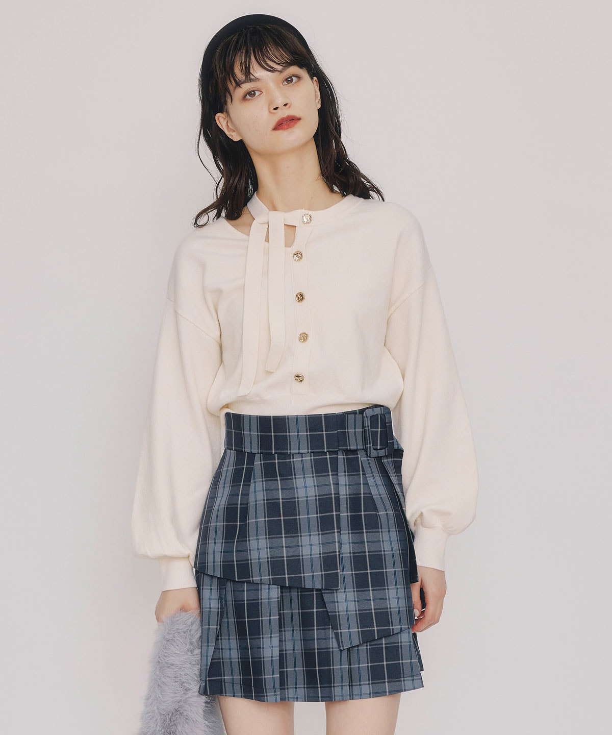 アシメカットデザインニットプルオーバー