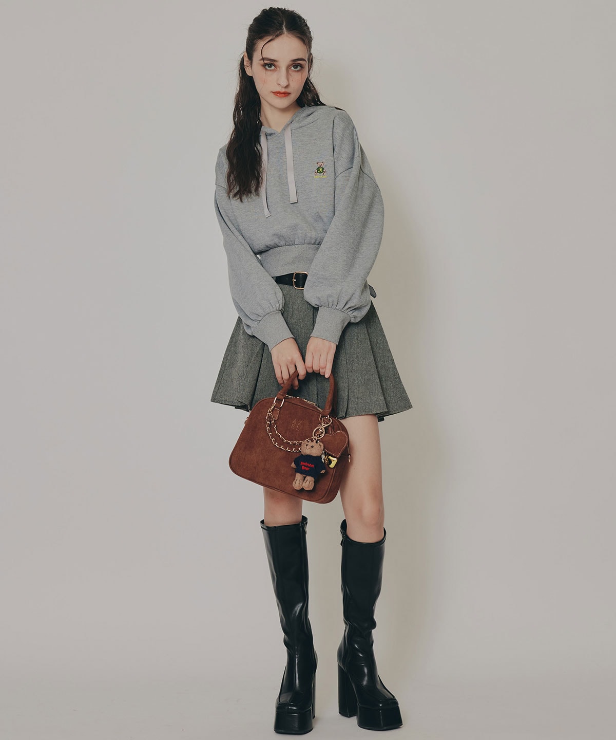 Azelyコンパクトフーディ