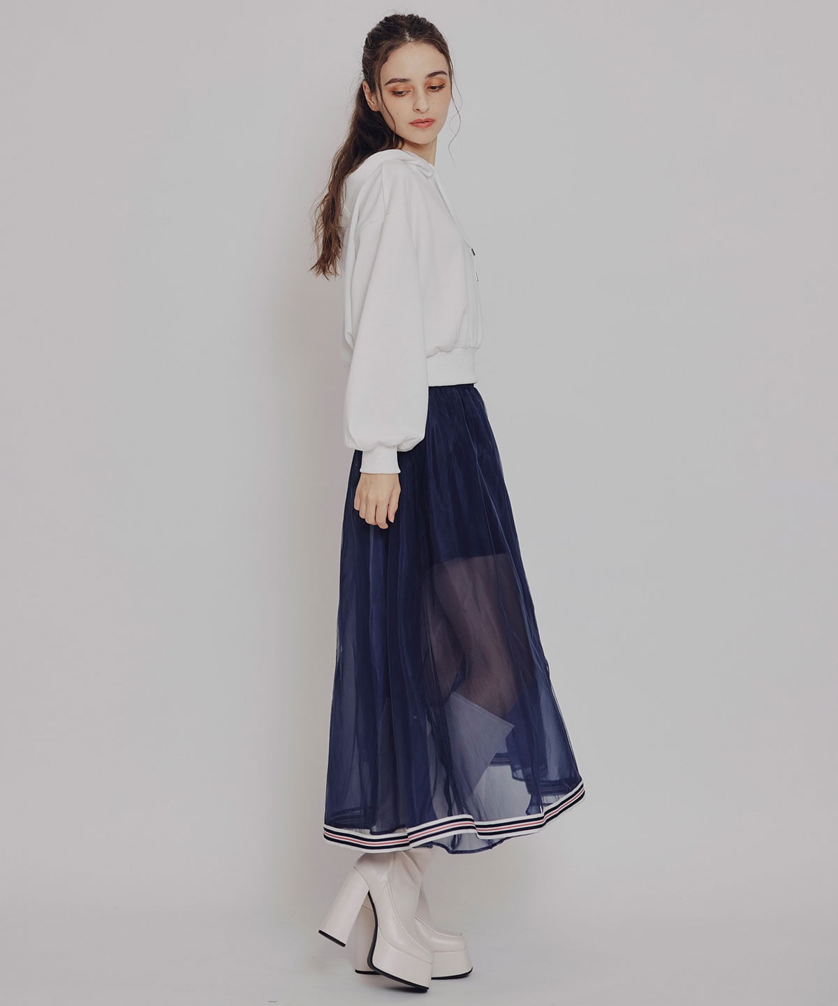 ［FILA×REDYAZEL］サガラロゴコンパクトフーディ