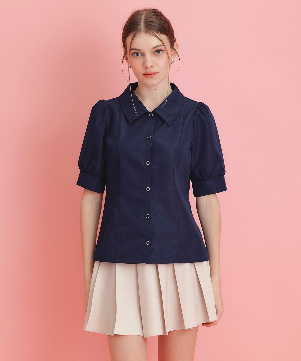 ロゴリボンパフスリーブブラウス