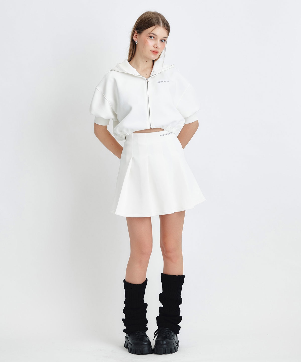 ダンボールプリーツミニスカート