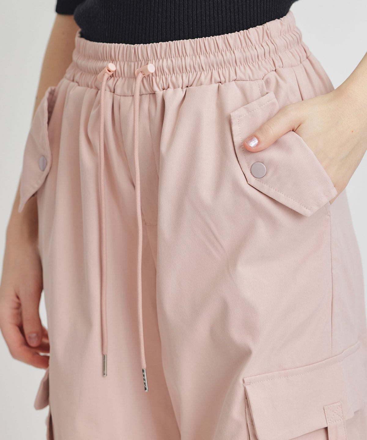 タブフラップポケットカーゴパンツ