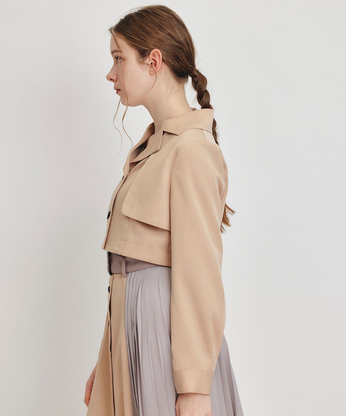 トレンチディティールショートシャツジャケット×バイカラープリーツフレアロングワンピースセットアップ