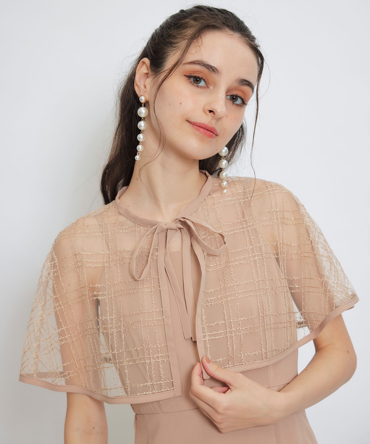 チェックシアーチュールケープ×キャミソールフレアロングドレス