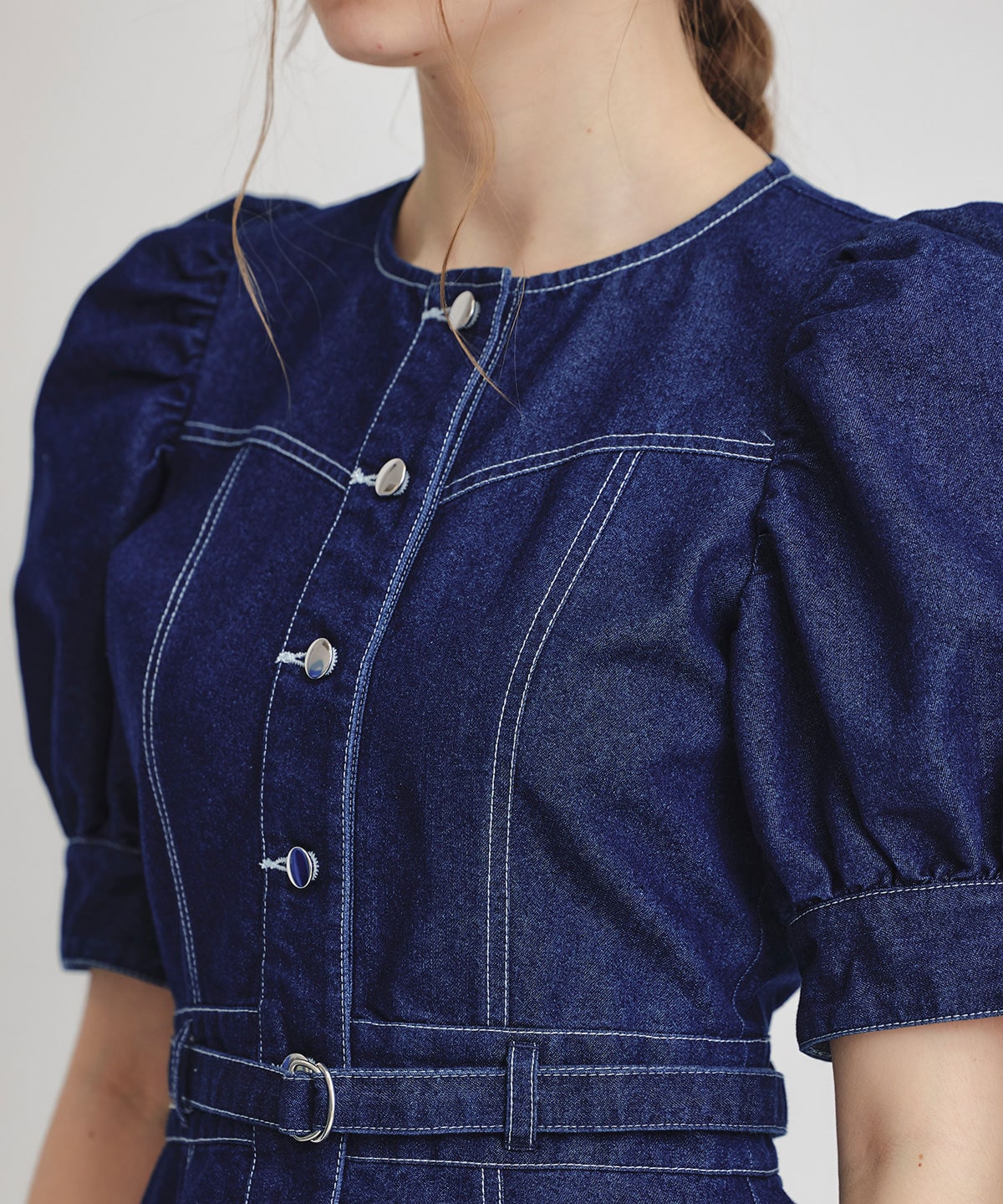 ノーカラーデニムパフフレアロングワンピース