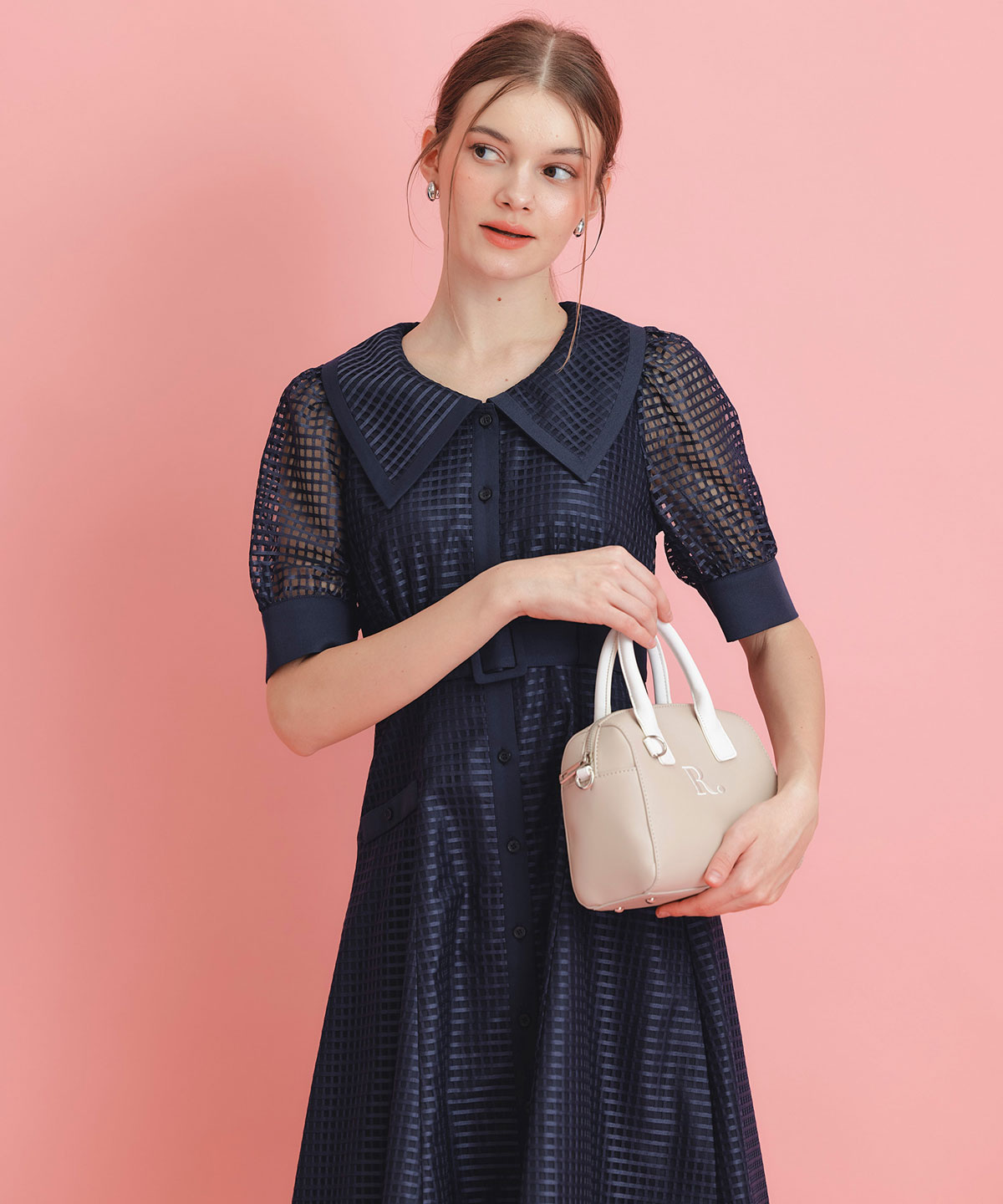 シアーチェックビッグカラーフレアロングワンピース