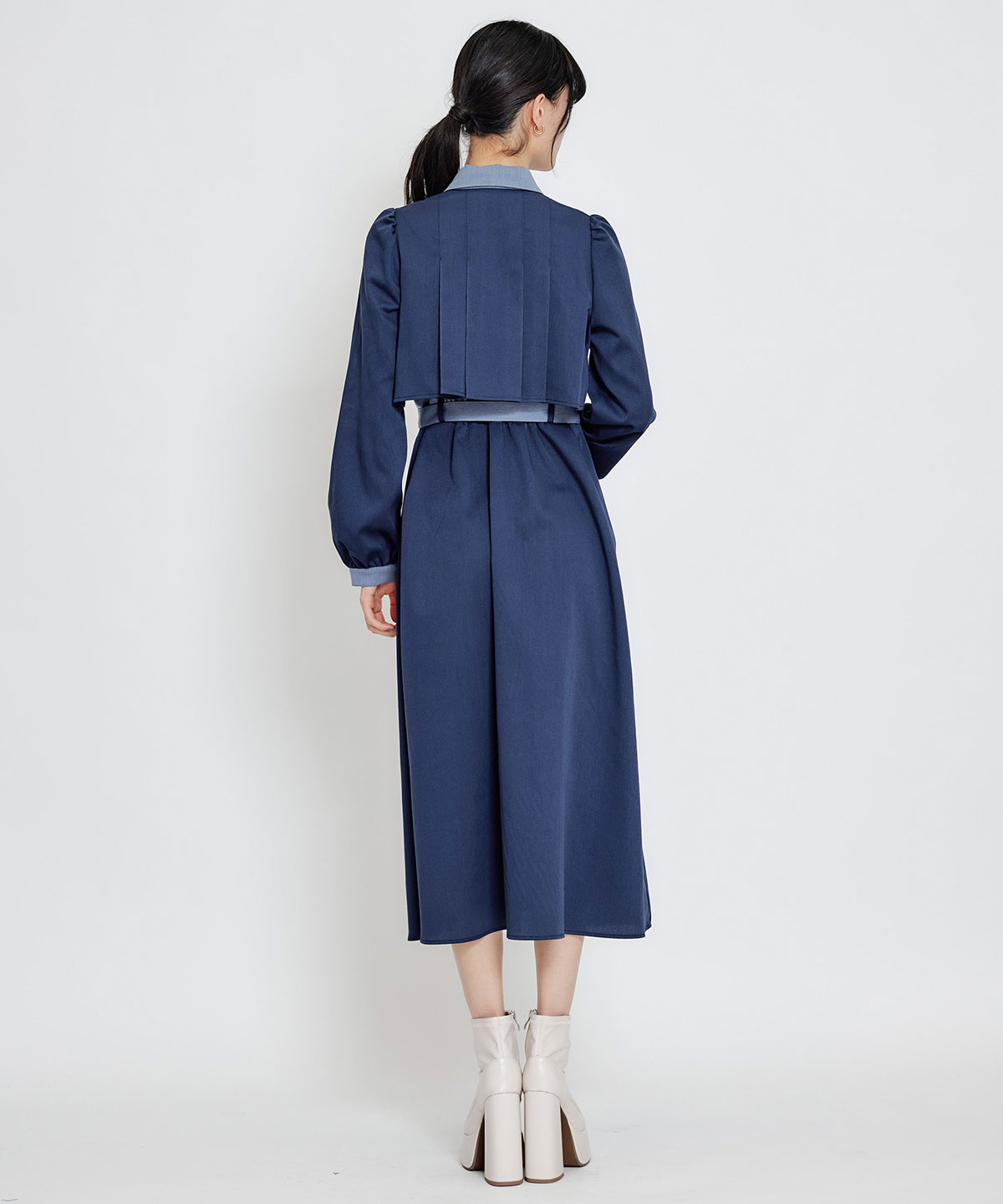 フロントプリーツリボンタイフレアロングワンピース