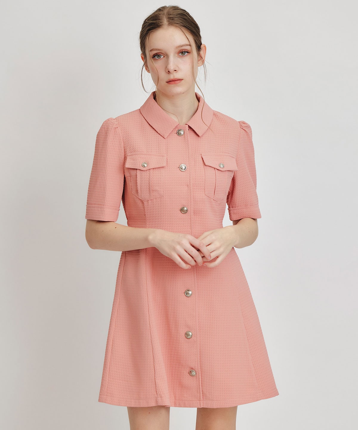 エンブレムボタンワッフルミニシャツワンピース