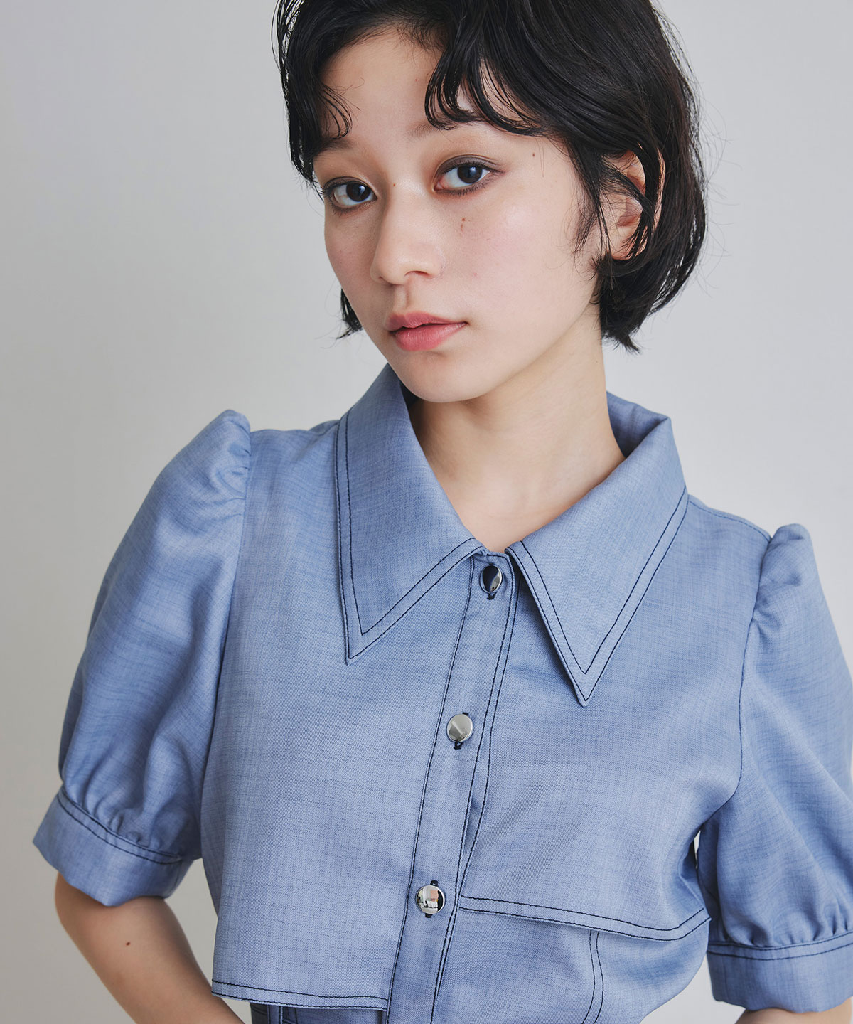 ステッチバイカラーレイヤードフレアミニワンピース