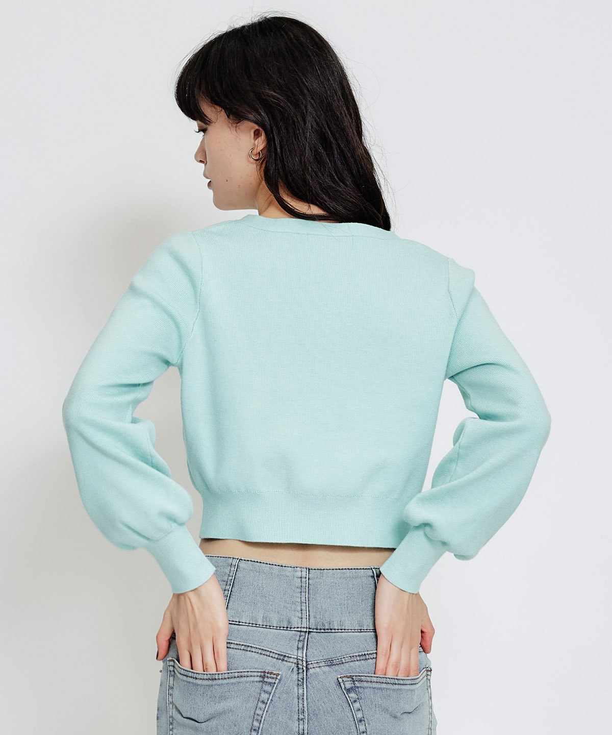 【2/13(金) 昼12時発売開始】AzelyハートVネックカーディガン