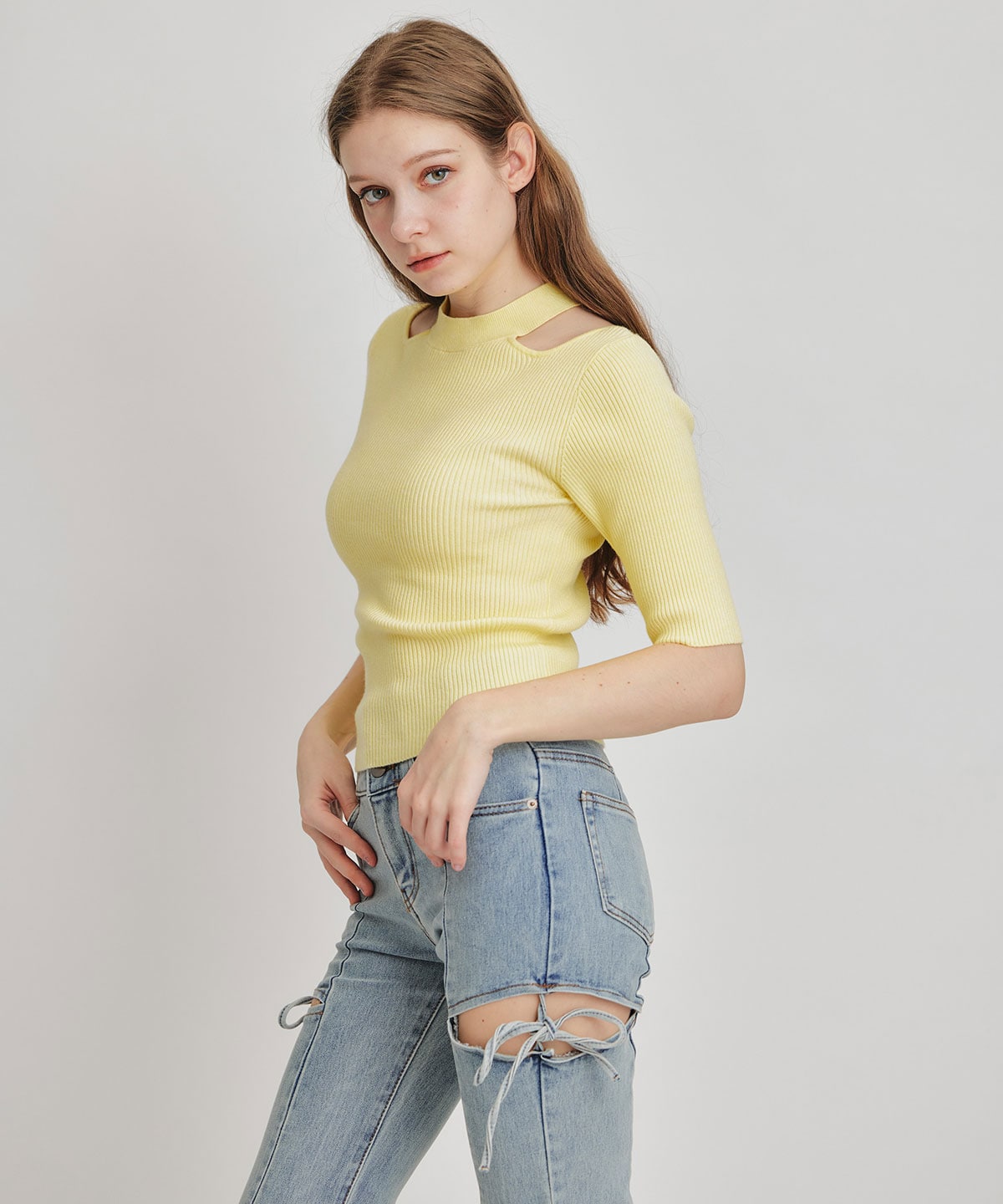 カットアウトハーフスリーブニットプルオーバー