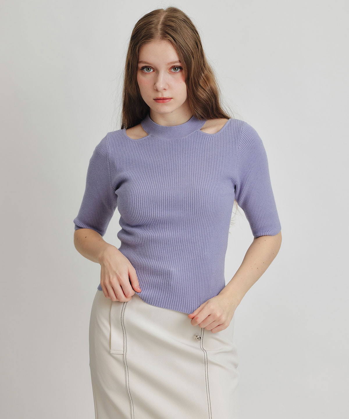 カットアウトハーフスリーブニットプルオーバー