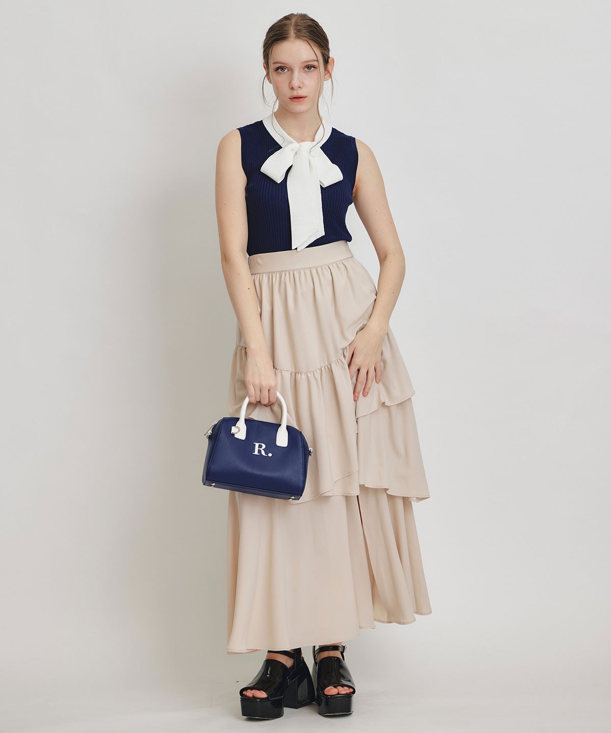 ストライプリボンタイノースリーブリブニット