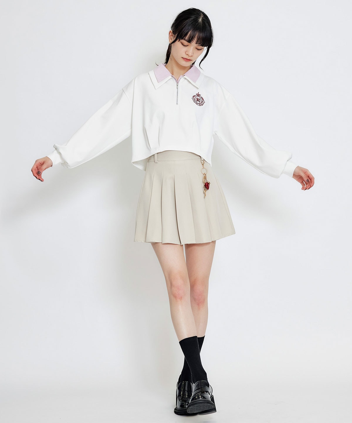 エンブレムダブルカラーカットプルオーバー