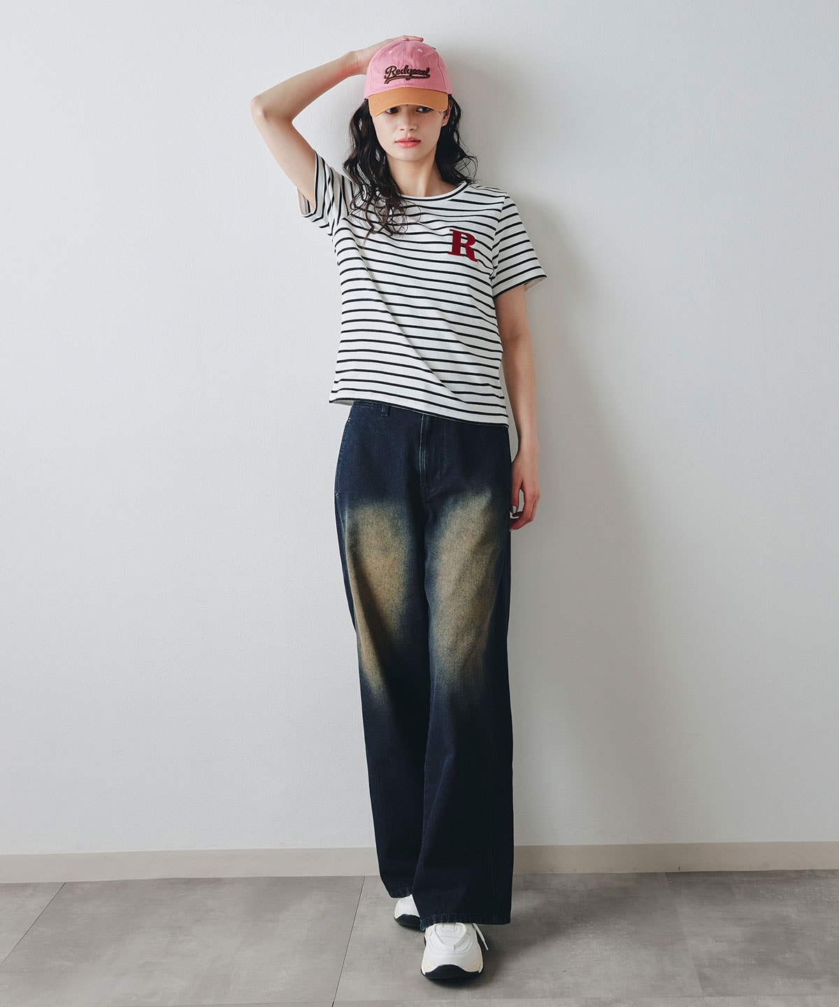 ビジューRチャームTシャツ