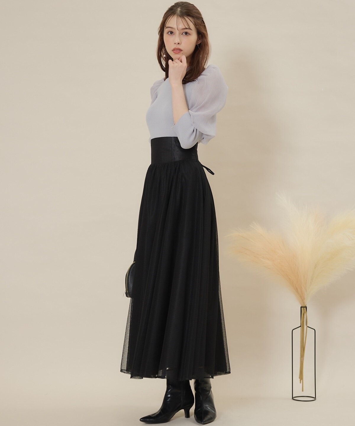 ワイドウエストレースチュールスカート