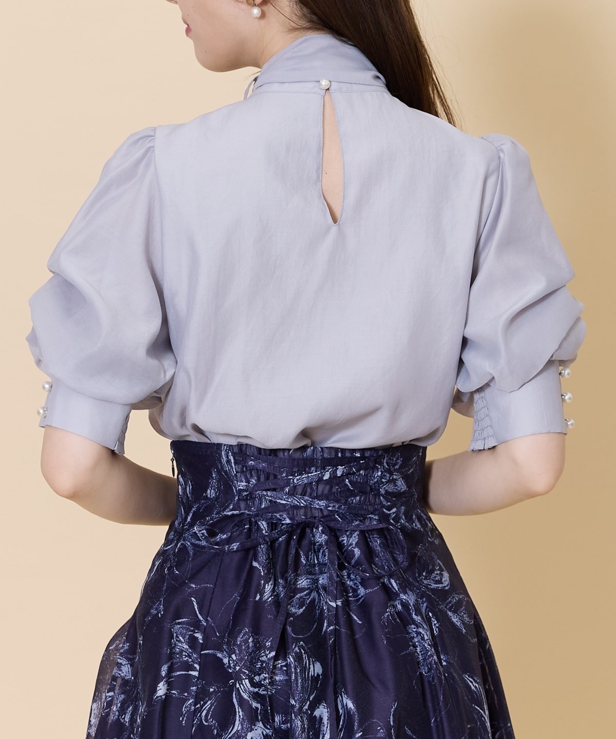 タックスリーブシアーボウタイブラウス
