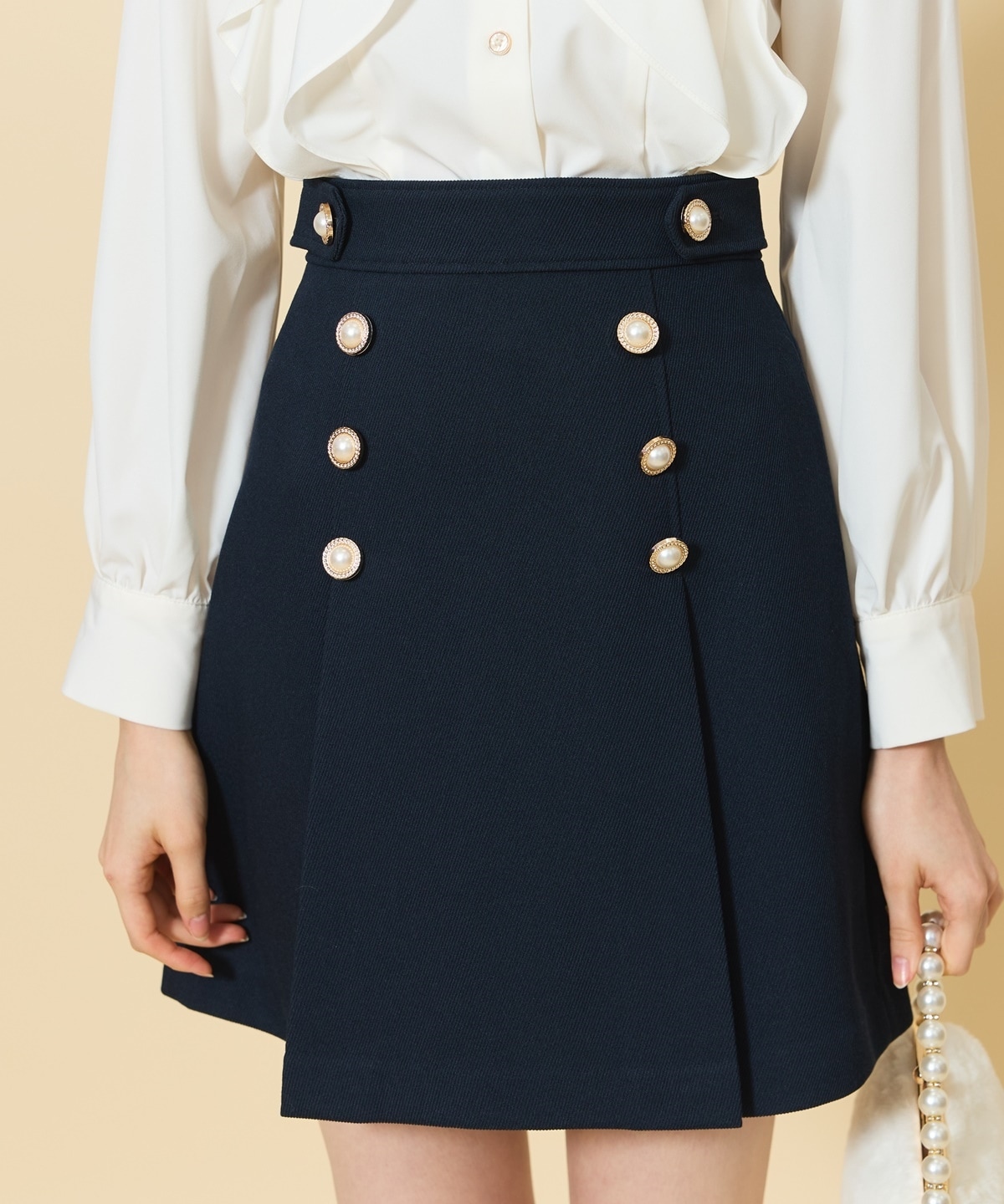 パールボタンデザインタックミニスカート