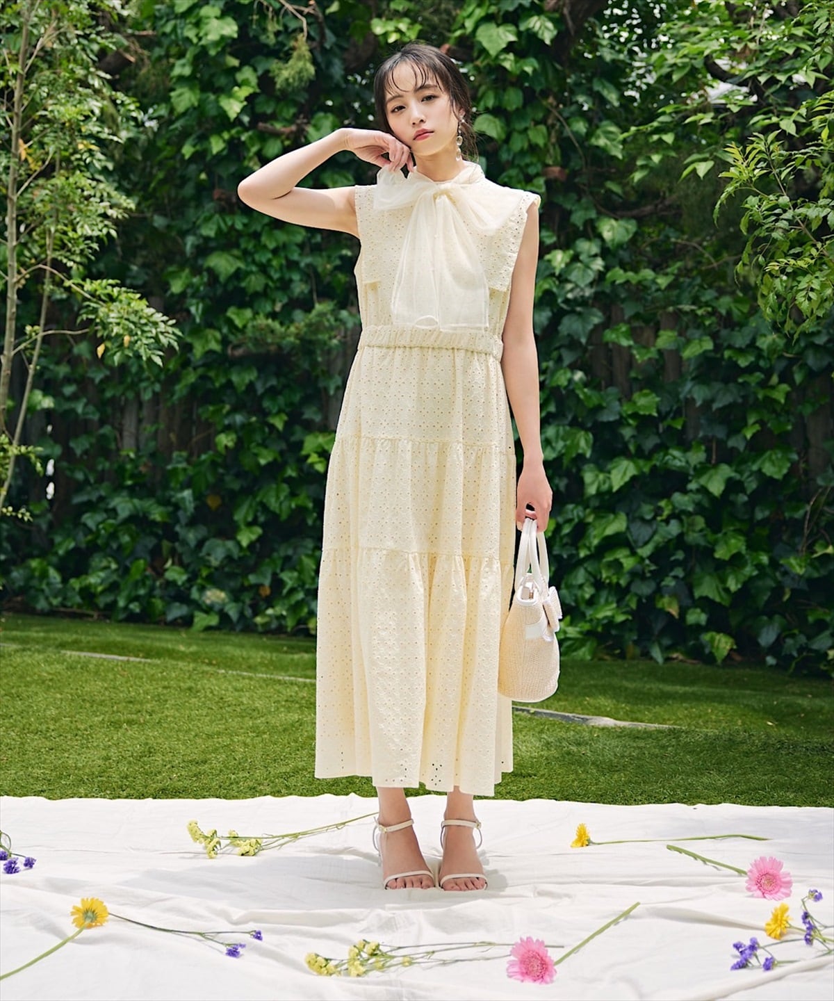 アイレットレース×チュールボウタイワンピース
