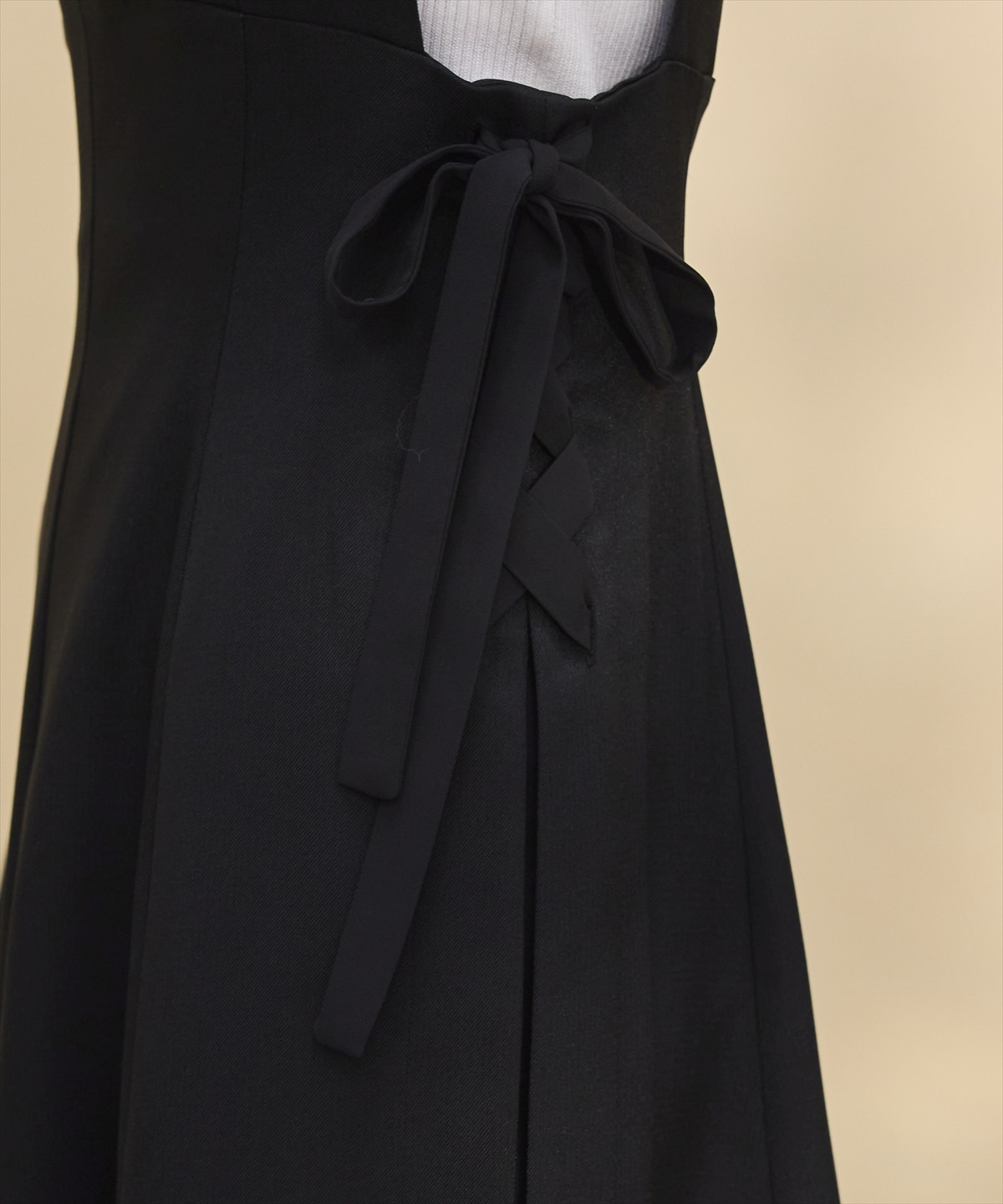 サイドプリーツレースアップジャンパースカート