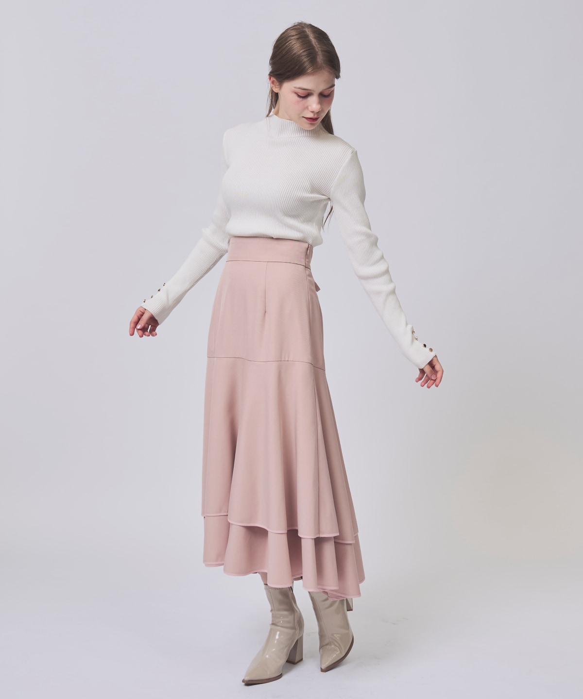 【1/30(Fri)発売開始】金ボタン付きモックネックリブニット