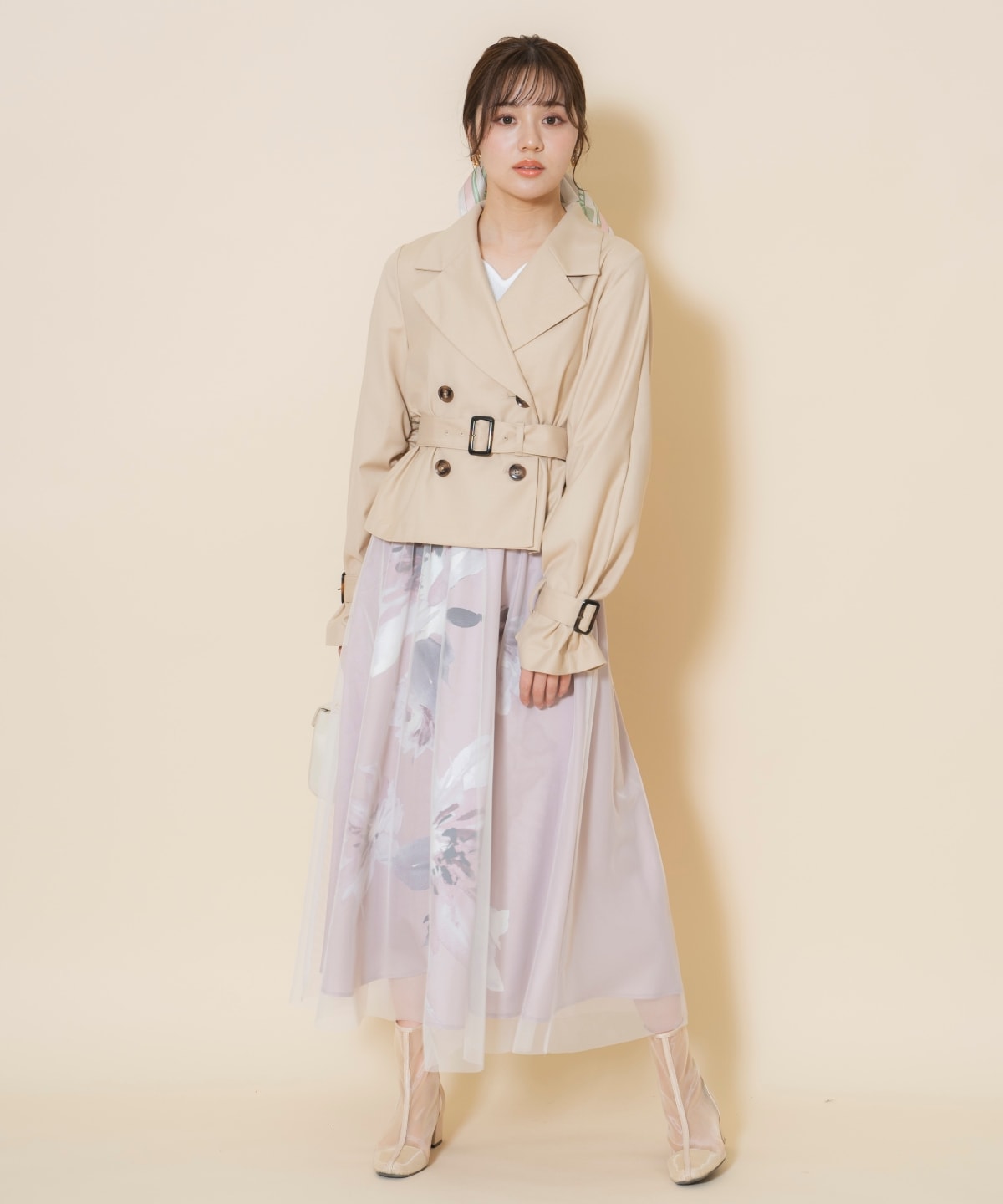 ギャザー袖ショートトレンチ